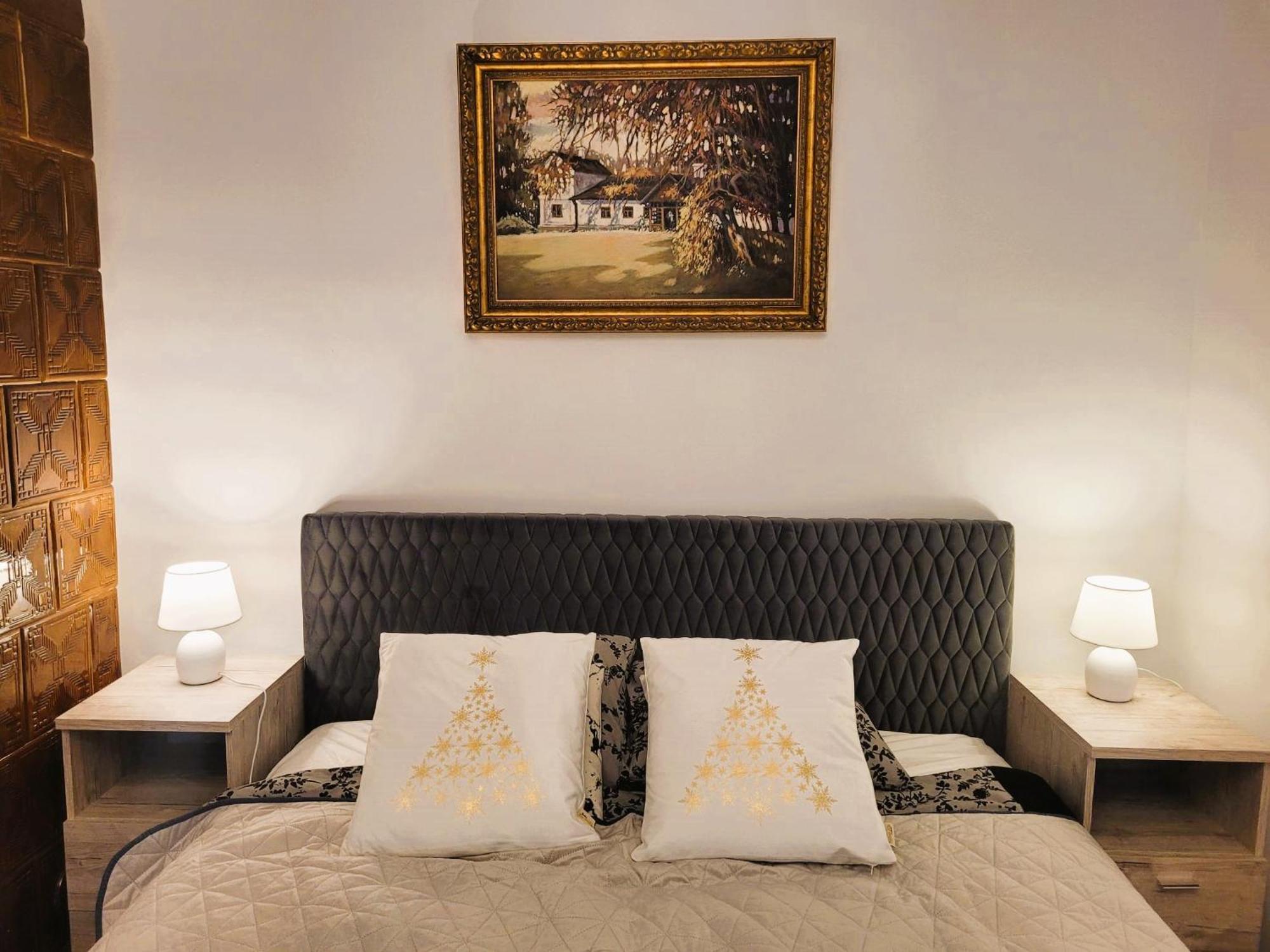Castle Street Apartment *